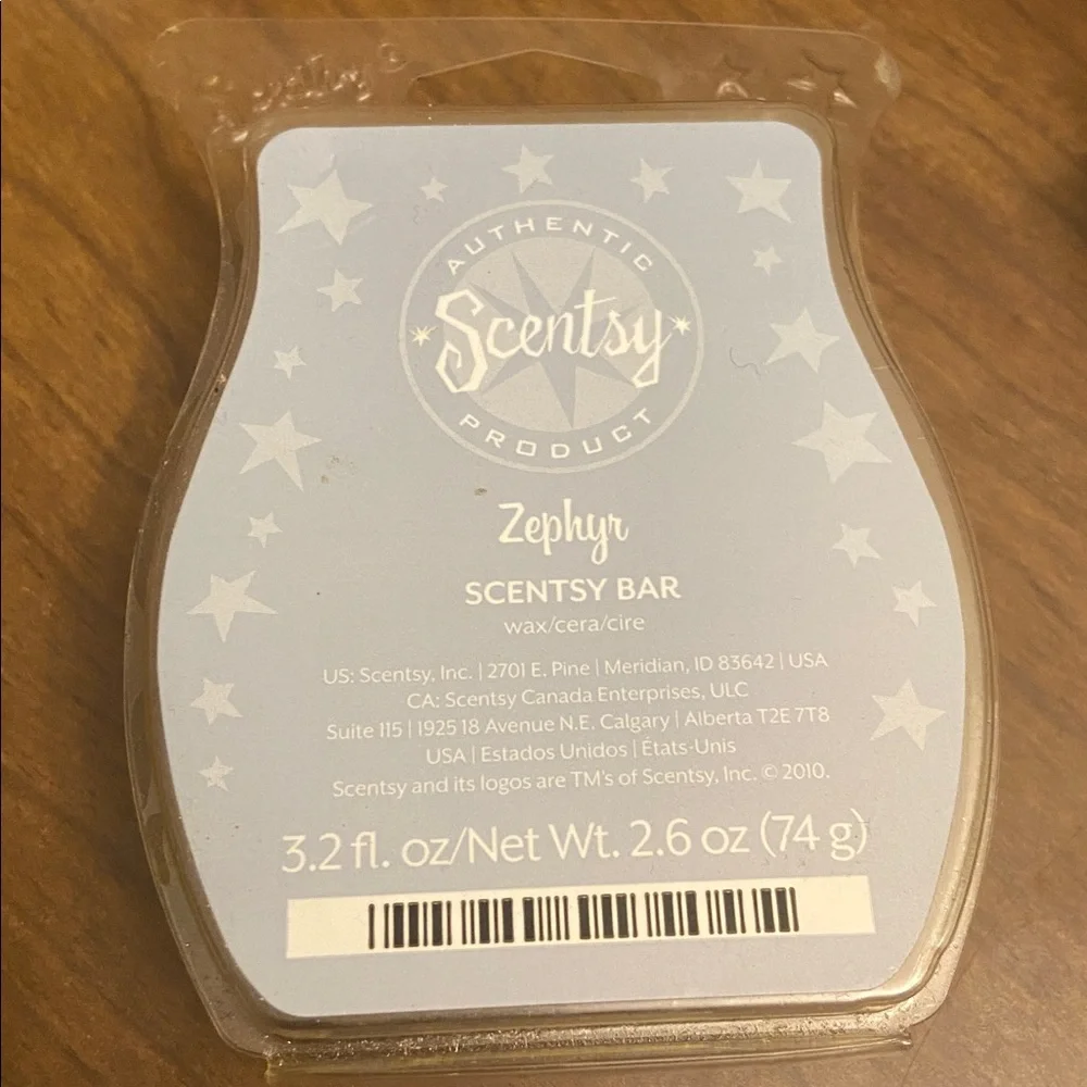 Scentsy Zephyr Wax Bar in Soft Blue 3.2 fl oz